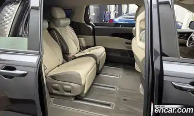 Kia Canival 2023 3.5 Автомат в Москве № 121775, миниатюра 12