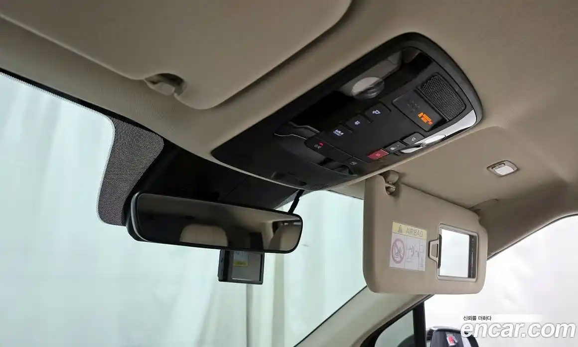 Kia Canival 2023 3.5 Автомат в Москве № 121775, фото 18