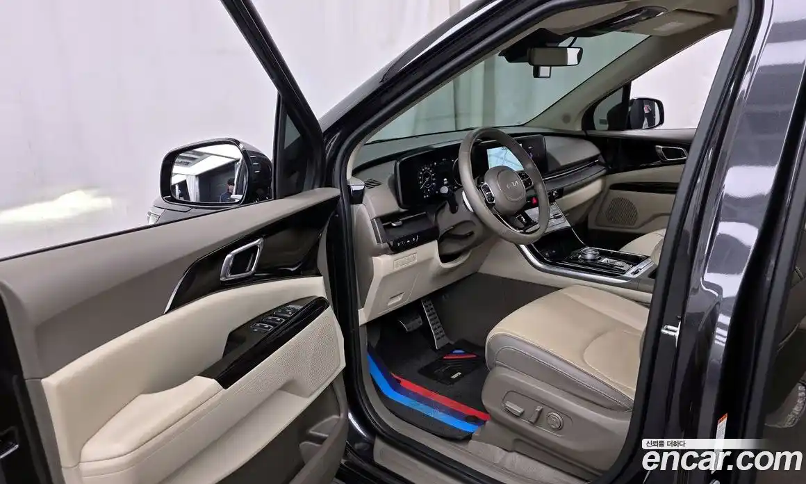 Kia Canival 2023 3.5 Автомат в Москве № 121775, фото 10