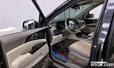 Kia Canival 2023 3.5 Автомат в Москве № 121775, миниатюра 10