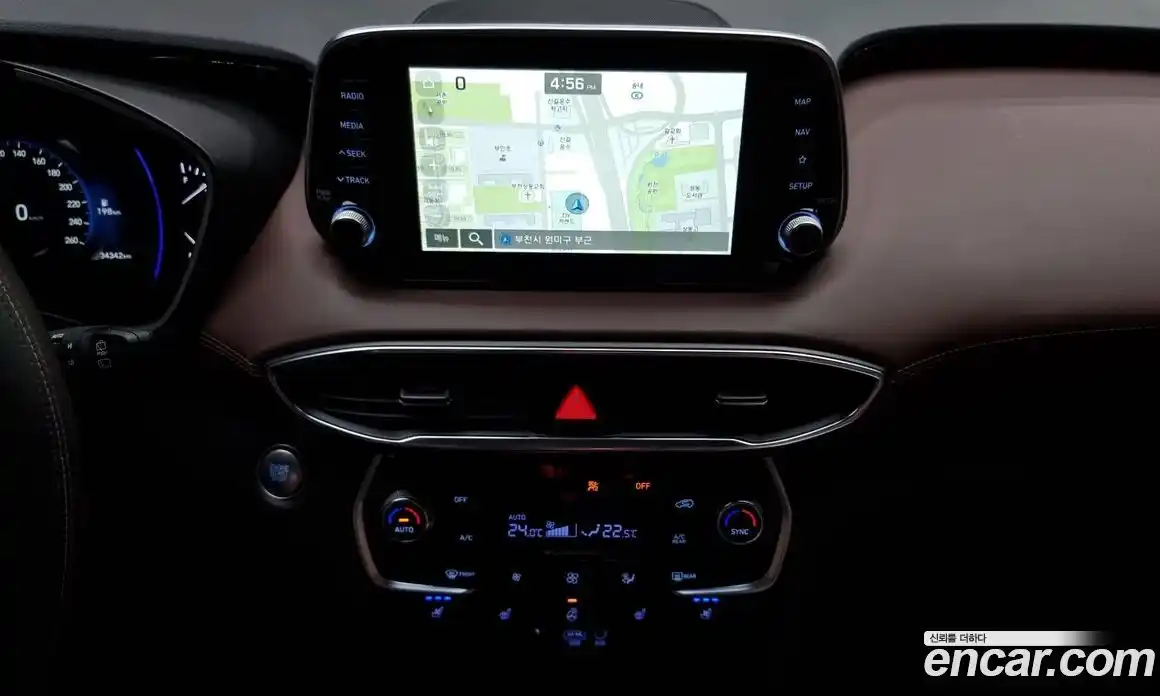 Hyundai Santa Fe 2019 2.0 Автомат в Москве № 123243, фото 14