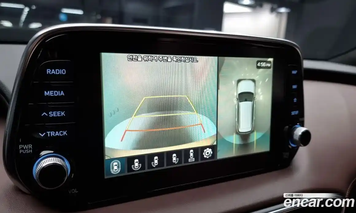 Hyundai Santa Fe 2019 2.0 Автомат в Москве № 123243, фото 15