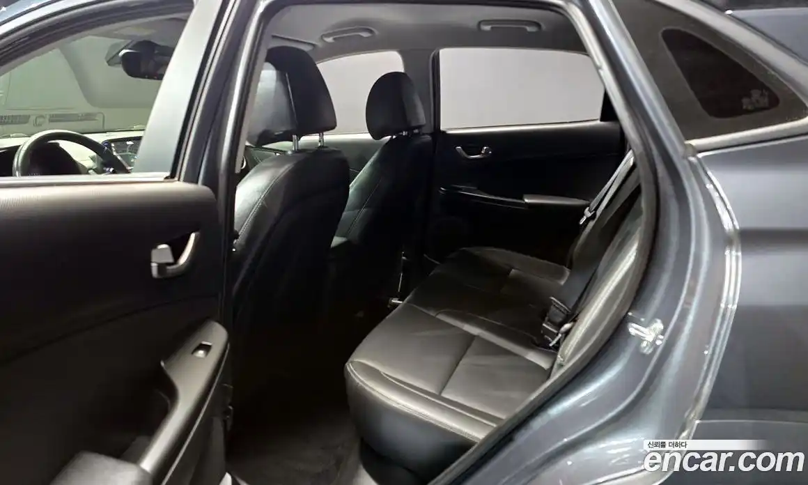 Hyundai Kona 2020 1.6 Автомат в Москве № 125477, фото 18