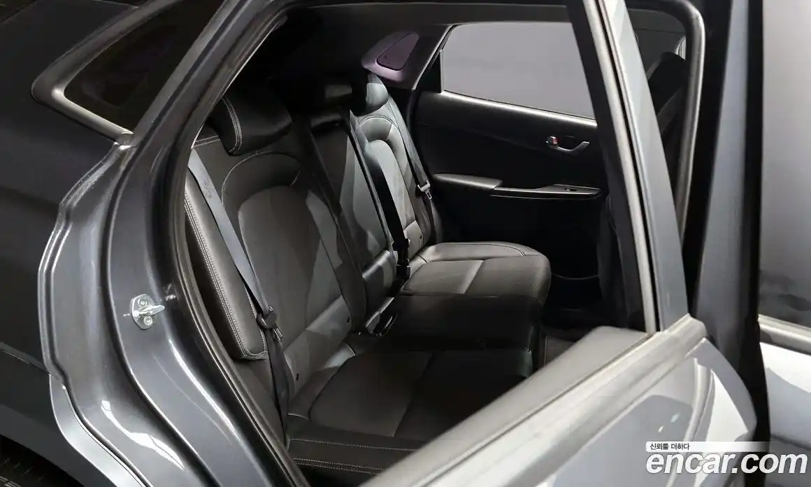 Hyundai Kona 2020 1.6 Автомат в Москве № 125477, фото 4