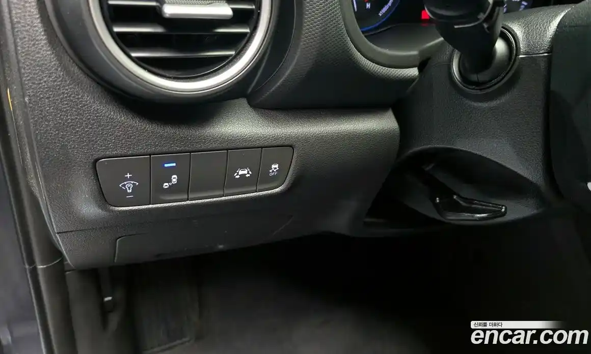 Hyundai Kona 2020 1.6 Автомат в Москве № 125477, фото 7