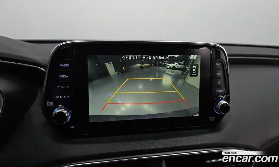 Hyundai Santa Fe 2019 2.2 Автомат в Москве № 125482, фото 13