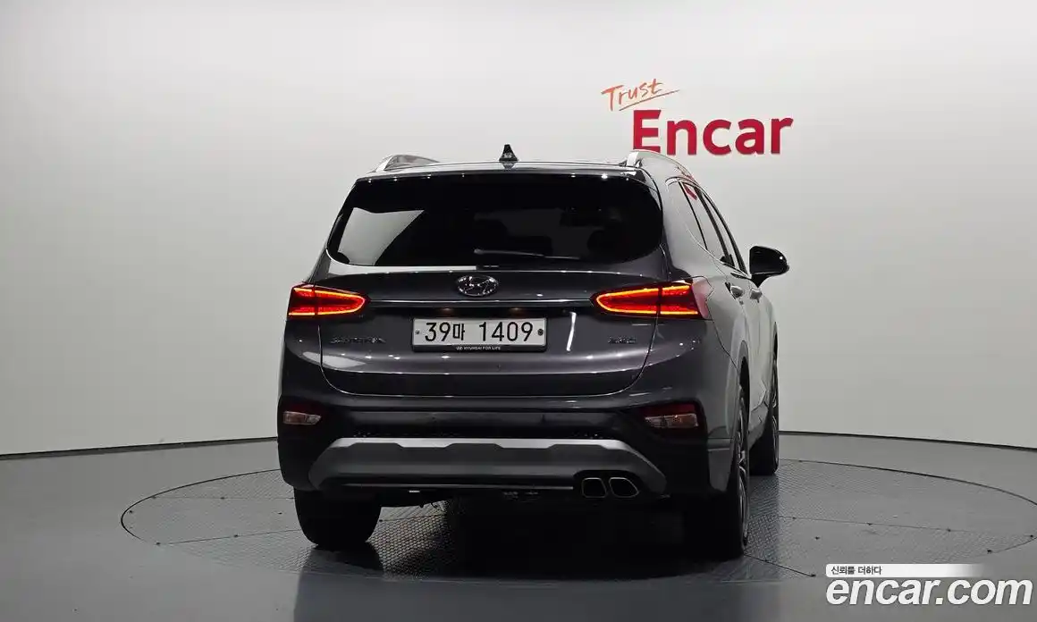 Hyundai Santa Fe 2019 2.2 Автомат в Москве № 125482, фото 16