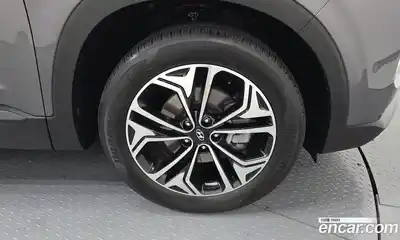 Hyundai Santa Fe 2019 2.2 Автомат в Москве № 125482, миниатюра 6