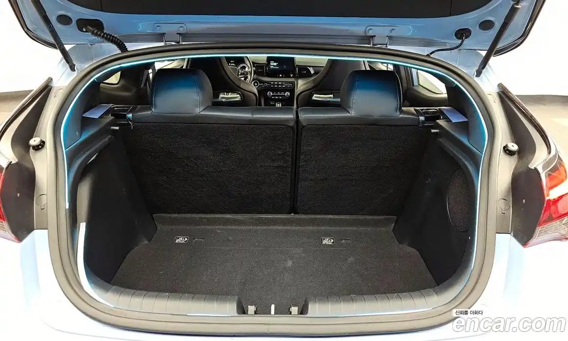 Hyundai Veloster 2021 2.0 Автомат в Москве № 125844, фото 7