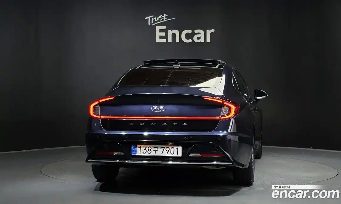 Hyundai Sonata 2021 2.0 Автомат в Москве № 126122, фото 3