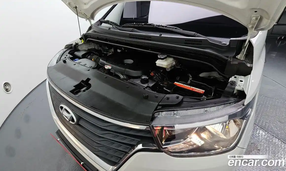 Hyundai Starex 2019 2.5 Автомат в Москве № 126771, фото 9