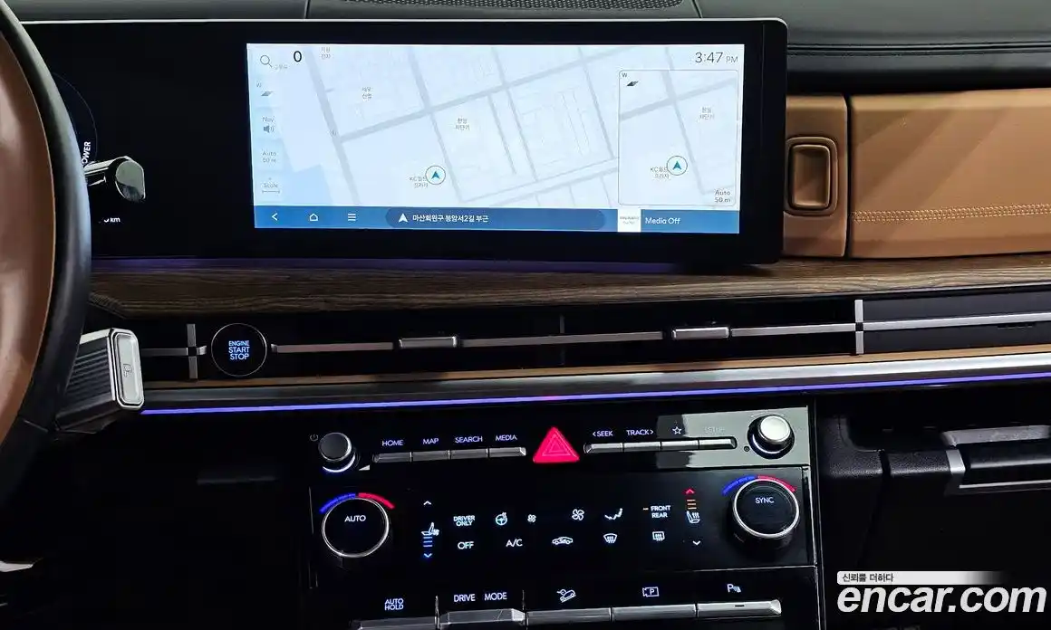 Hyundai Santa Fe 2024 1.6 Автомат в Москве № 127658, фото 14