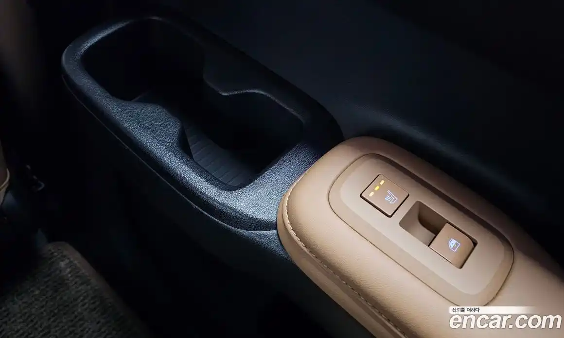 Hyundai Santa Fe 2024 1.6 Автомат в Москве № 127658, фото 17