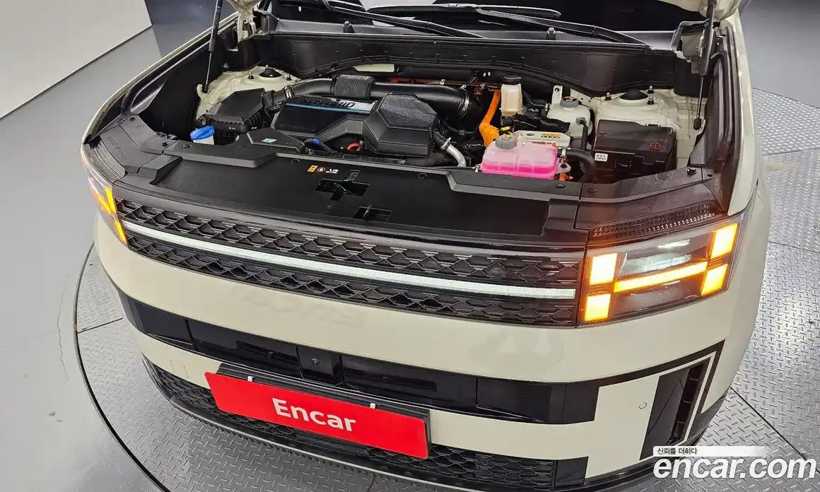 Hyundai Santa Fe 2024 1.6 Автомат в Москве № 127658, фото 9