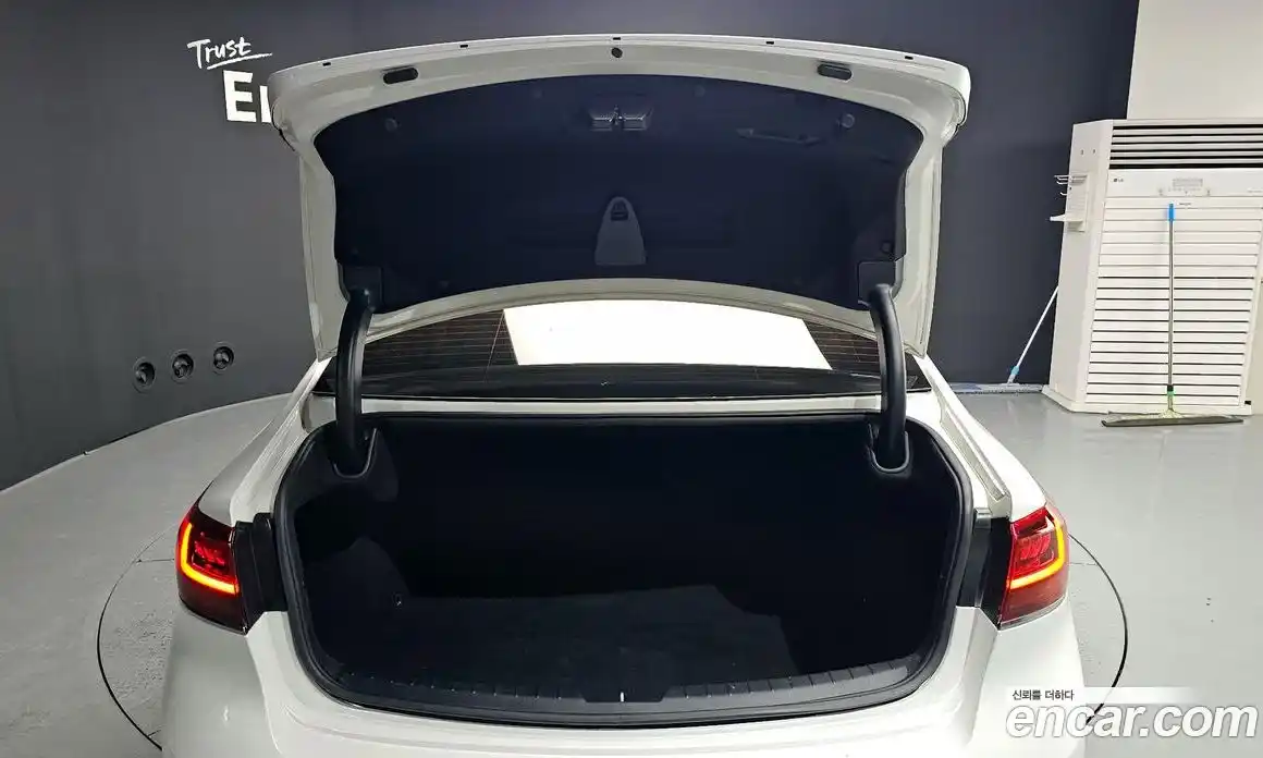 Kia K7 2020 2.5 Автомат в Москве № 132910, фото 20