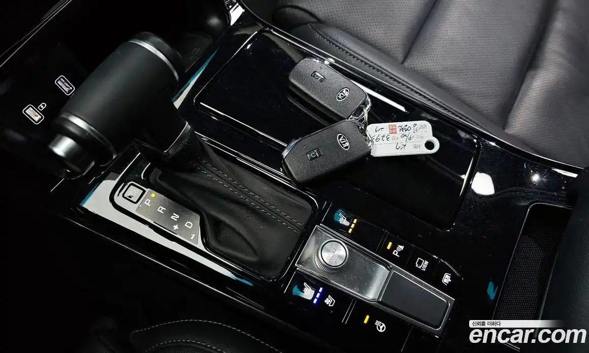 Kia K7 2020 2.5 Автомат в Москве № 132910, фото 9