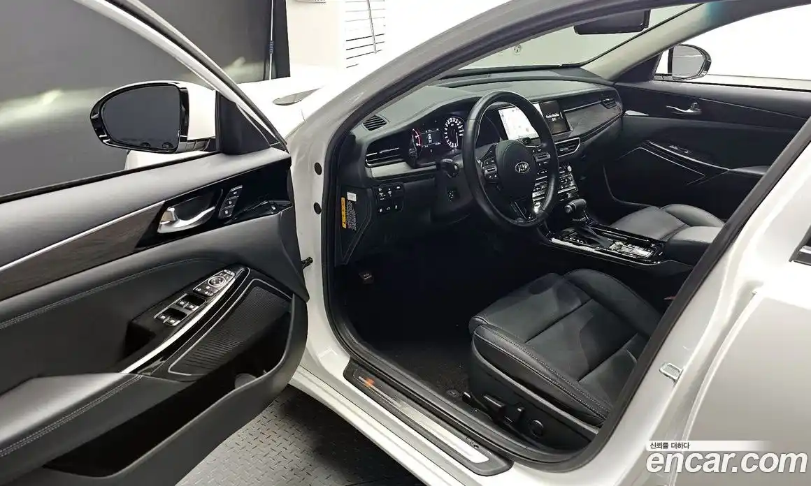 Kia K7 2020 2.5 Автомат в Москве № 132910, фото 10