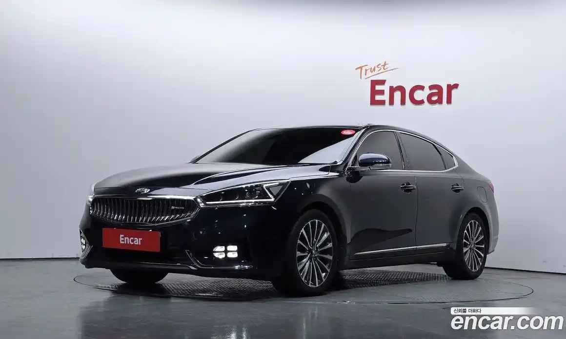 Kia K7 2017 2.4 Автомат в Москве № 133676, фото 1