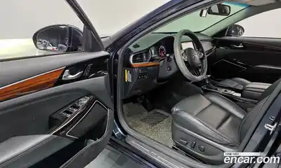 Kia K7 2017 2.4 Автомат в Москве № 133676, миниатюра 11