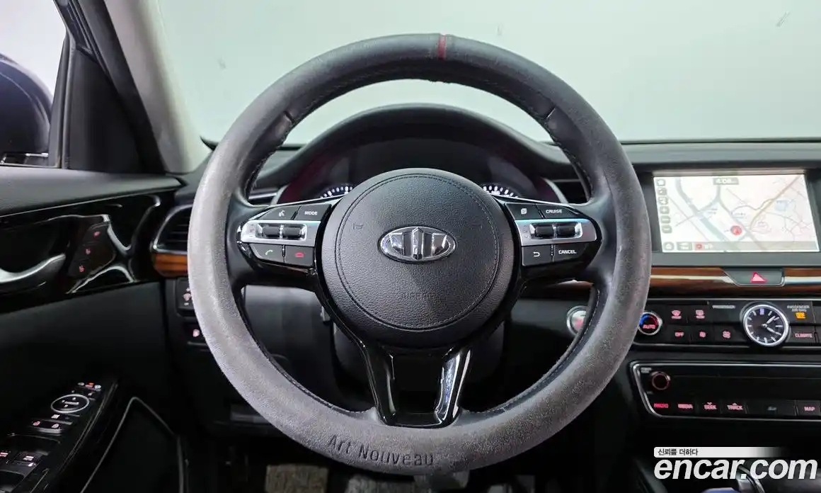 Kia K7 2017 2.4 Автомат в Москве № 133676, фото 13