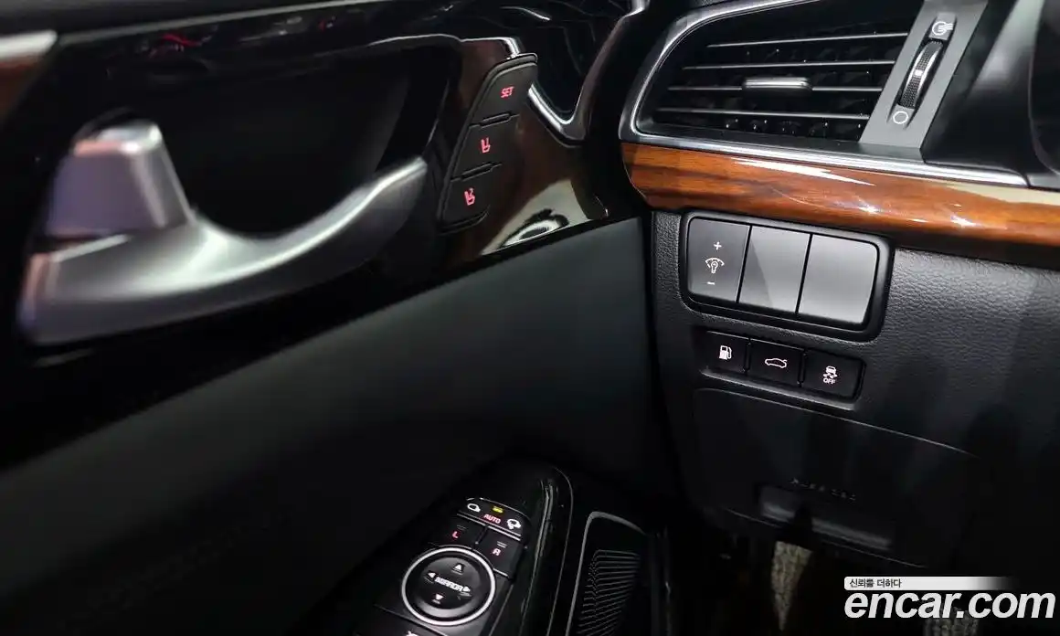 Kia K7 2017 2.4 Автомат в Москве № 133676, фото 18