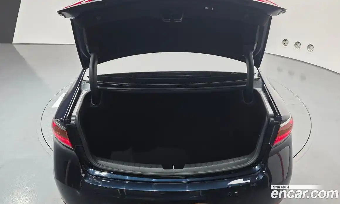 Kia K7 2017 2.4 Автомат в Москве № 133676, фото 20