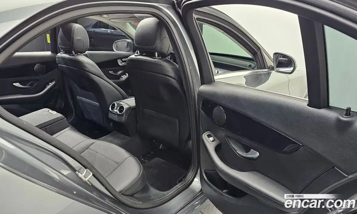 Mercedes-Benz C-Class 2020 2.0 Автомат в Москве № 136013, фото 14