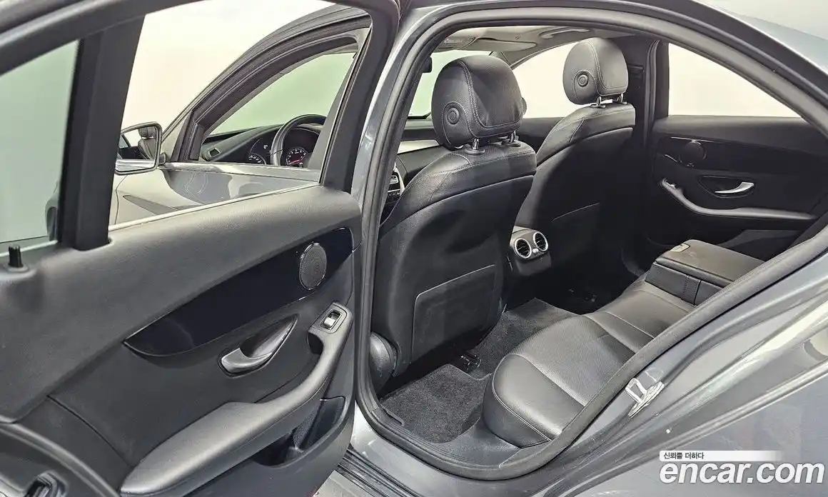 Mercedes-Benz C-Class 2020 2.0 Автомат в Москве № 136013, фото 17