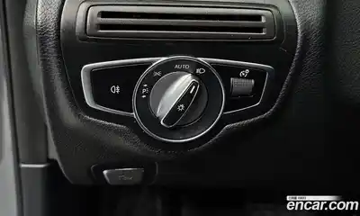 Mercedes-Benz C-Class 2020 2.0 Автомат в Москве № 136013, миниатюра 5