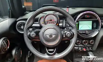 Mini Cooper Convertible 2017 2.0 Автомат в Москве № 136742, миниатюра 12