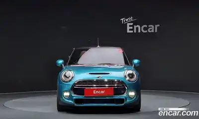 Mini Cooper Convertible 2017 2.0 Автомат в Москве № 136742, миниатюра 3