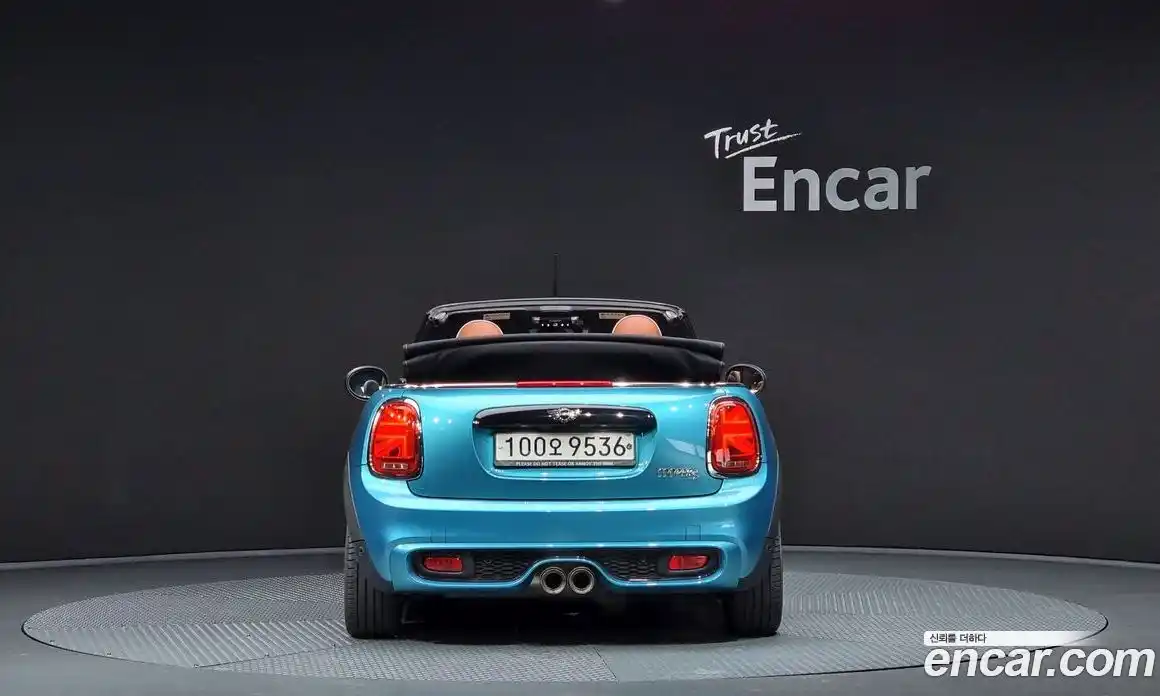 Mini Cooper Convertible 2017 2.0 Автомат в Москве № 136742, фото 4