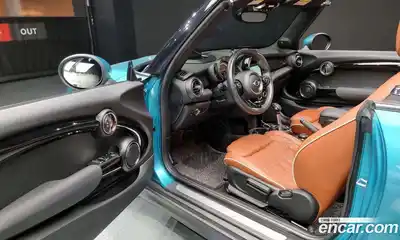 Mini Cooper Convertible 2017 2.0 Автомат в Москве № 136742, миниатюра 10