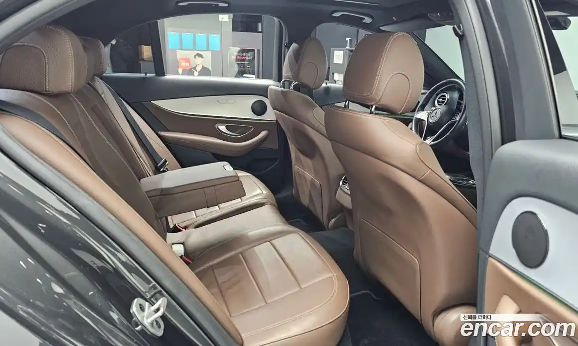 Mercedes-Benz E-Class 2021 2.0 Автомат в Москве № 141560, фото 8