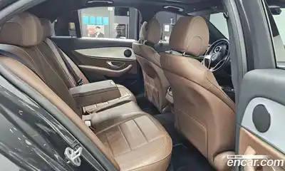 Mercedes-Benz E-Class 2021 2.0 Автомат в Москве № 141560, миниатюра 8