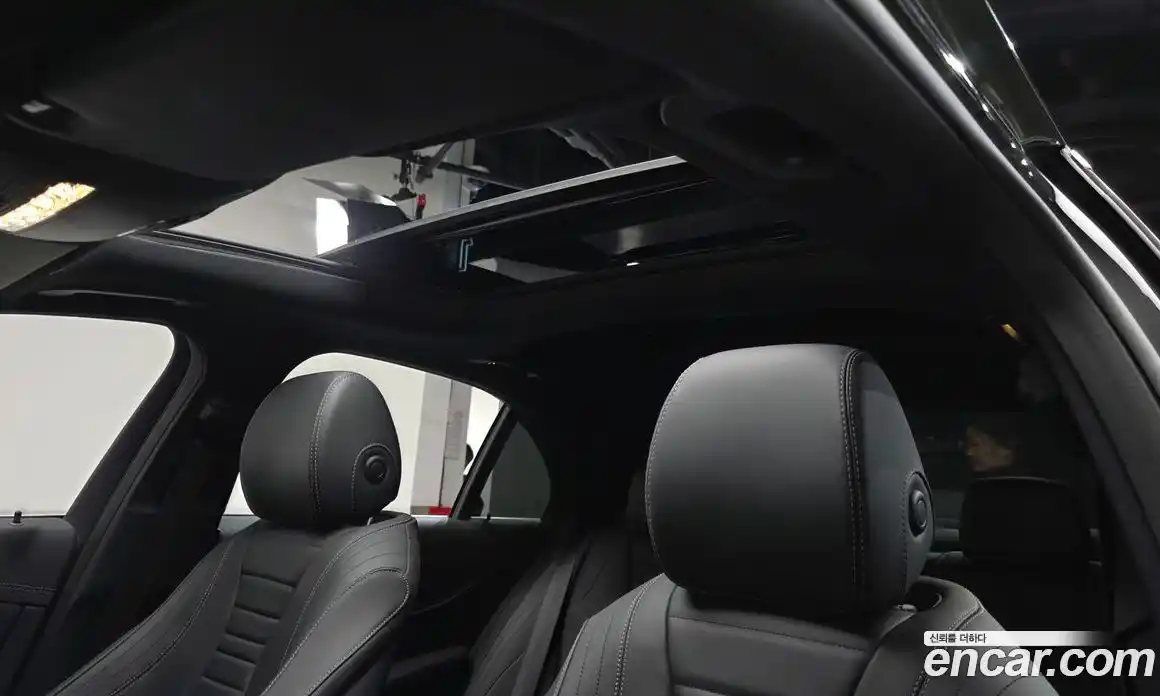 Mercedes-Benz E-Class 2021 2.0 Автомат в Москве № 142497, фото 18