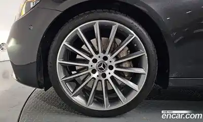 Mercedes-Benz E-Class 2021 2.0 Автомат в Москве № 142497, миниатюра 4