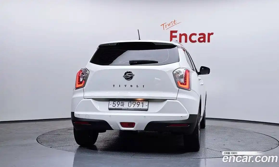 SsangYong TIBOLI 2016 1.6 Автомат в Москве № 146727, фото 6