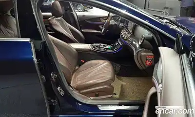 Mercedes-Benz CLS-Class 2020 1.9 Автомат в Москве № 149532, миниатюра 11