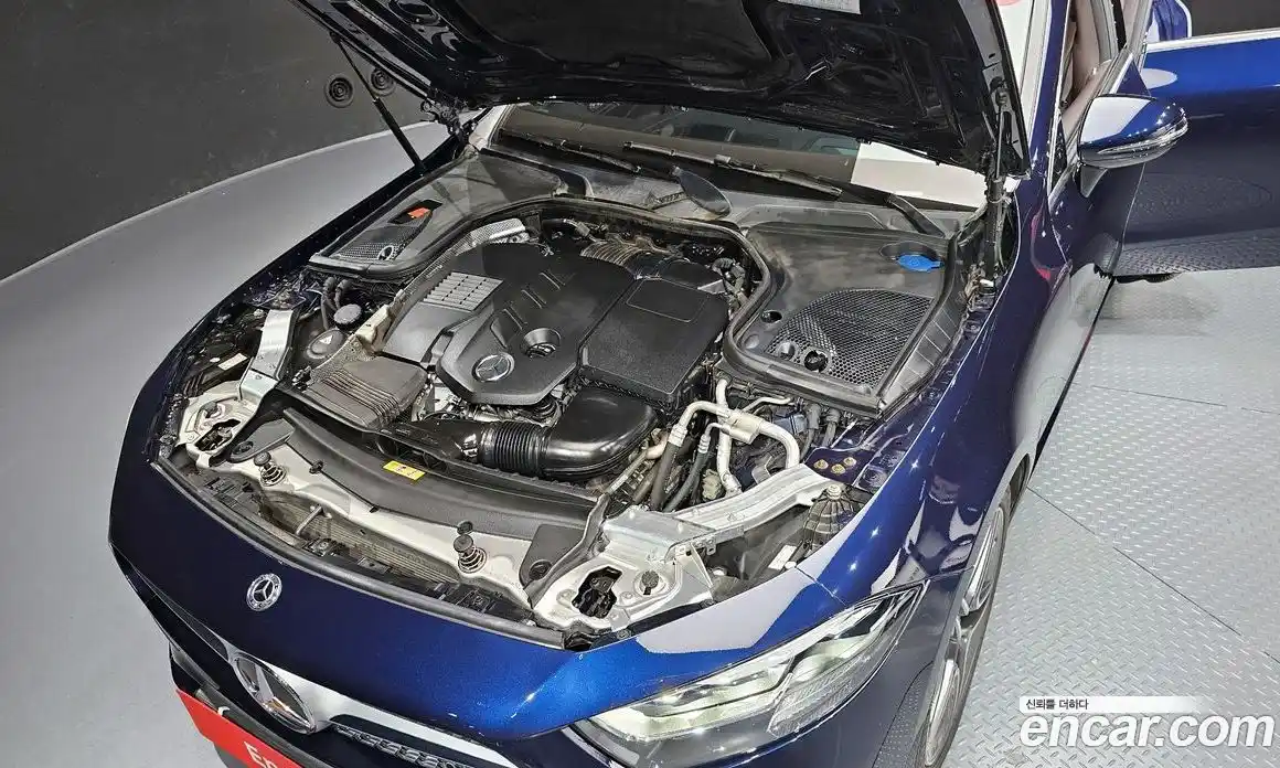 Mercedes-Benz CLS-Class 2020 1.9 Автомат в Москве № 149532, фото 6