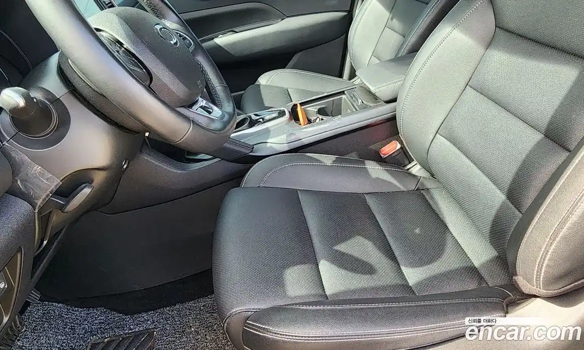 Renault QM6 2024 2.0 Автомат в Москве № 152125, фото 12