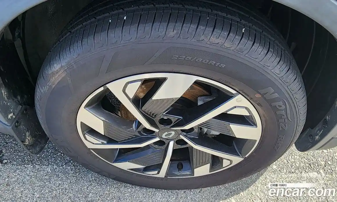 Renault QM6 2024 2.0 Автомат в Москве № 152125, фото 14