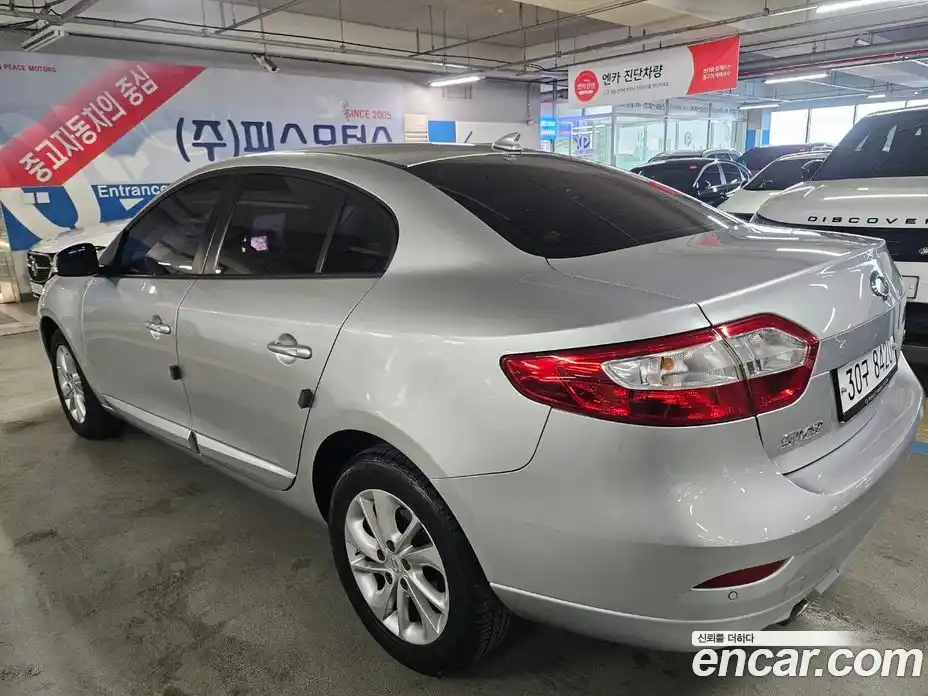 Renault SM3 2015 1.6 Автомат в Москве № 153053, фото 3