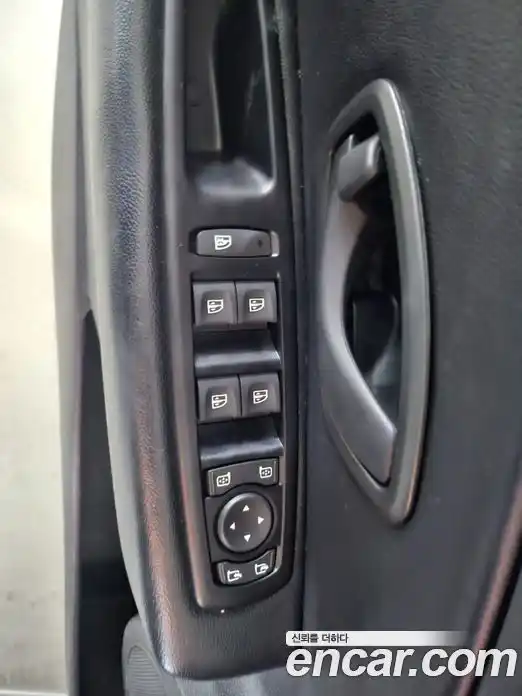 Renault SM3 2015 1.6 Автомат в Москве № 153053, фото 10