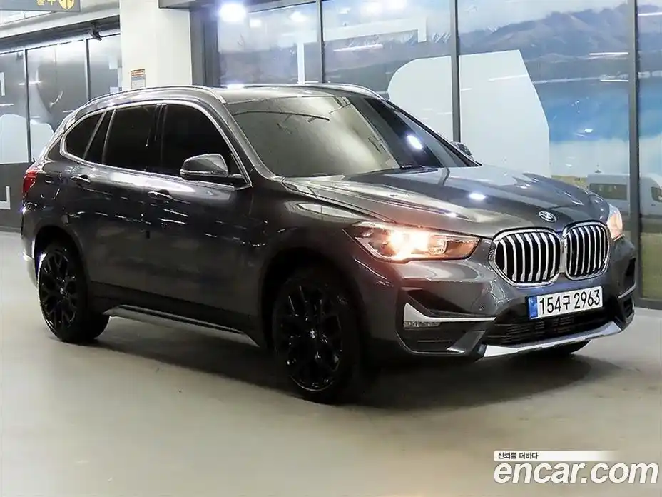 BMW X1 2022 2.0 Автомат в Москве № 155130, фото 1