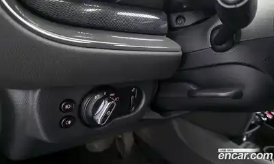 Mini Clubman 2019 2.0 Автомат в Москве № 155777, миниатюра 2