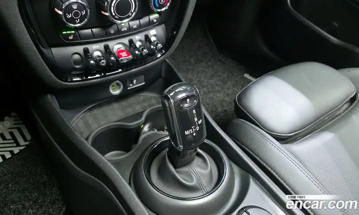 Mini Clubman 2019 2.0 Автомат в Москве № 155777, фото 6