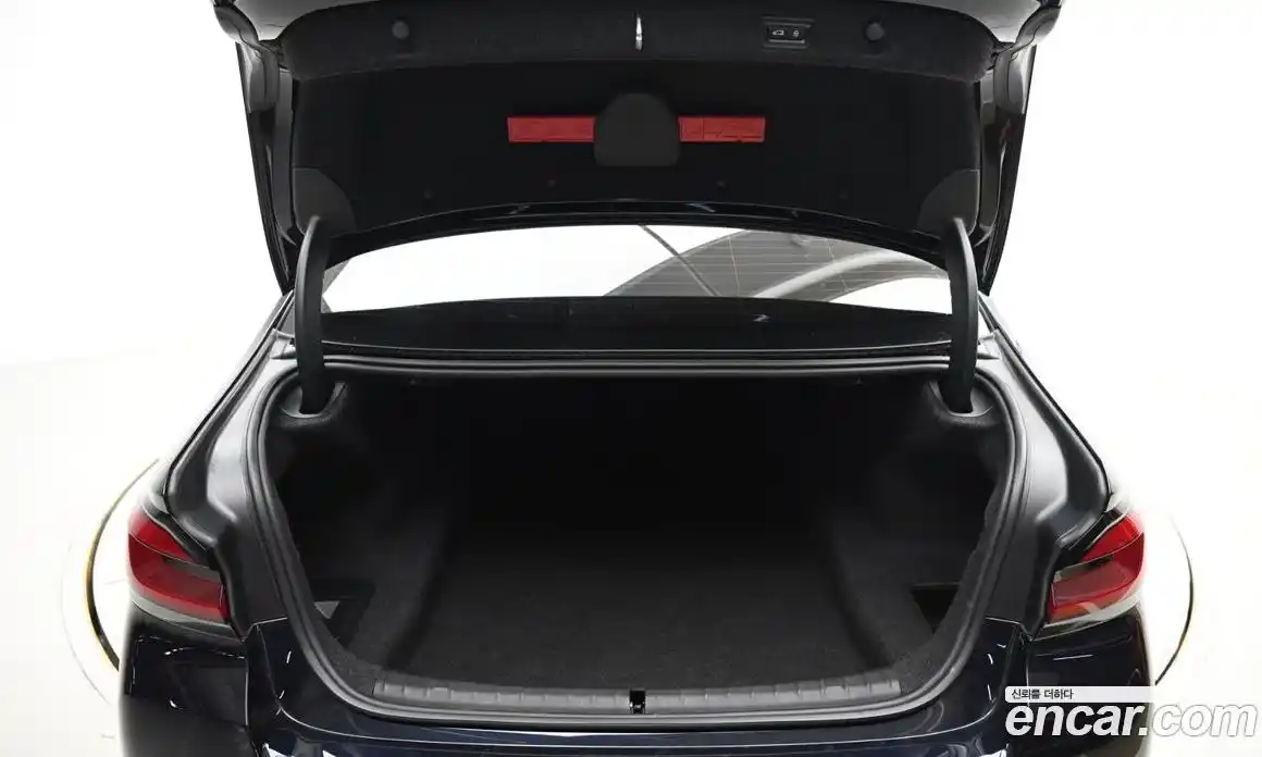 BMW 5-Series 2023 2.0 Автомат в Москве № 157285, фото 20