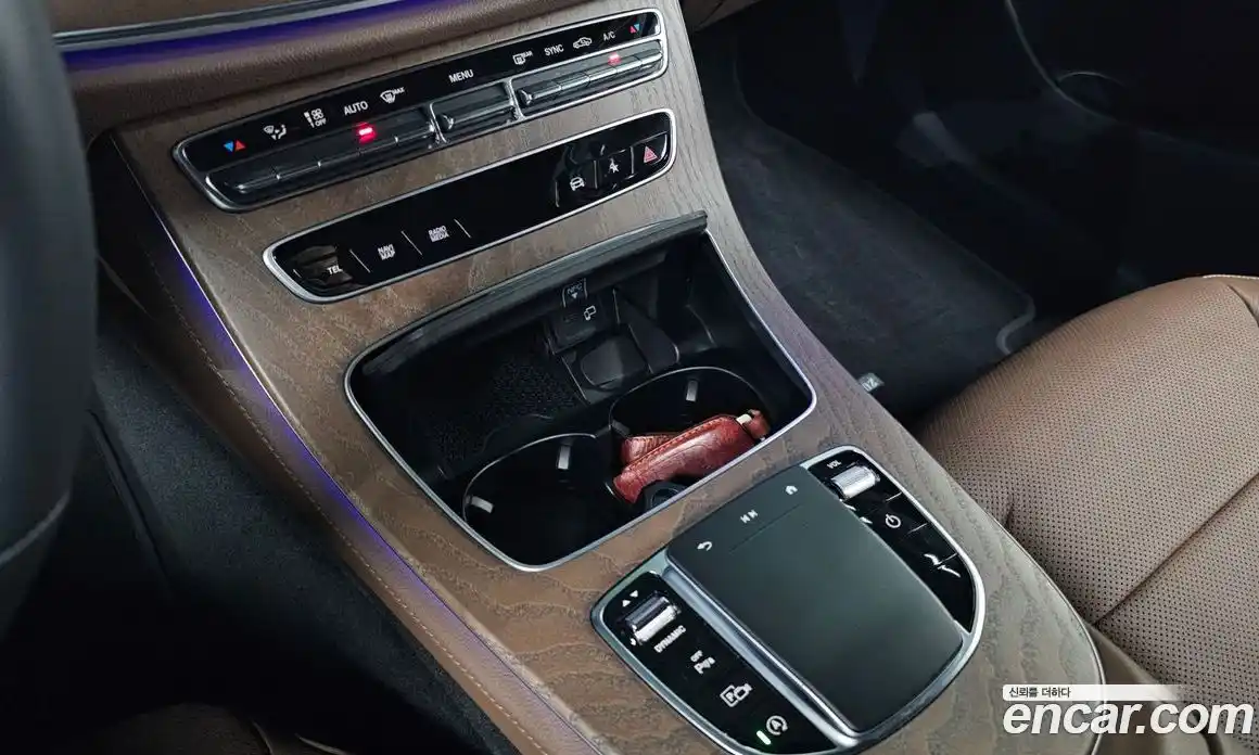 Mercedes-Benz E-Class 2022 2.0 Автомат в Москве № 160223, фото 17