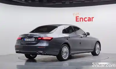 Mercedes-Benz E-Class 2022 2.0 Автомат в Москве № 160223, миниатюра 2